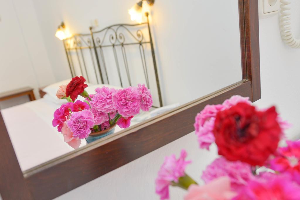 Artemon Hotel Артемон Экстерьер фото
