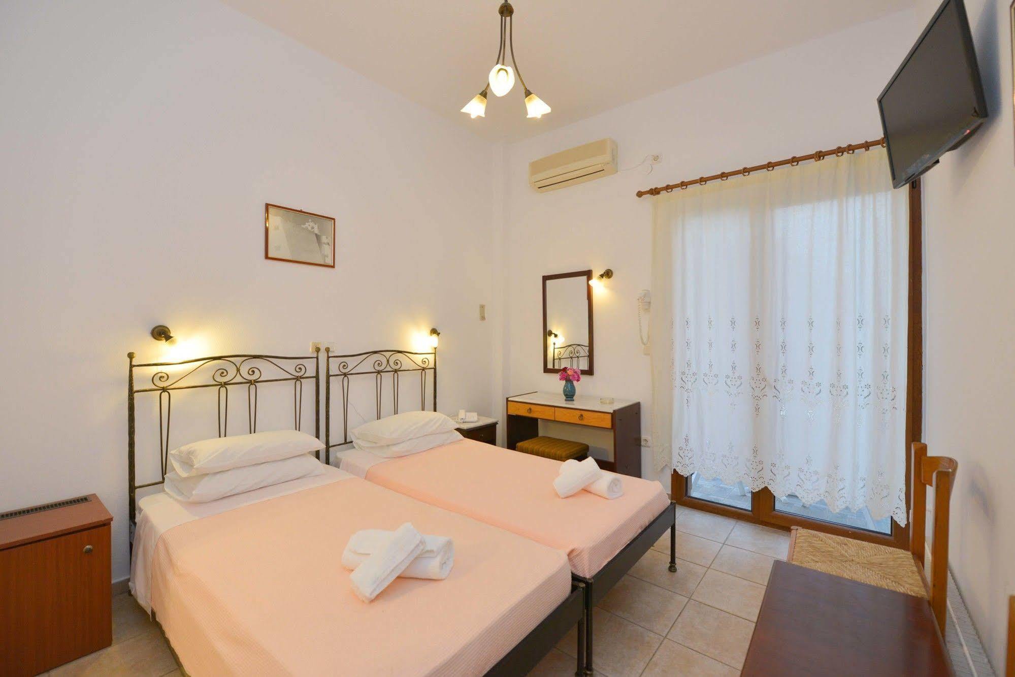 Artemon Hotel Артемон Экстерьер фото